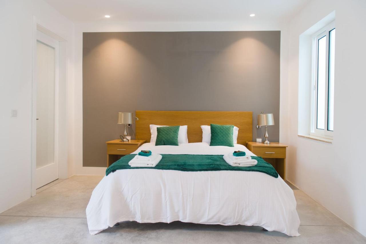 Privilege Suite Pieta Bagian luar foto