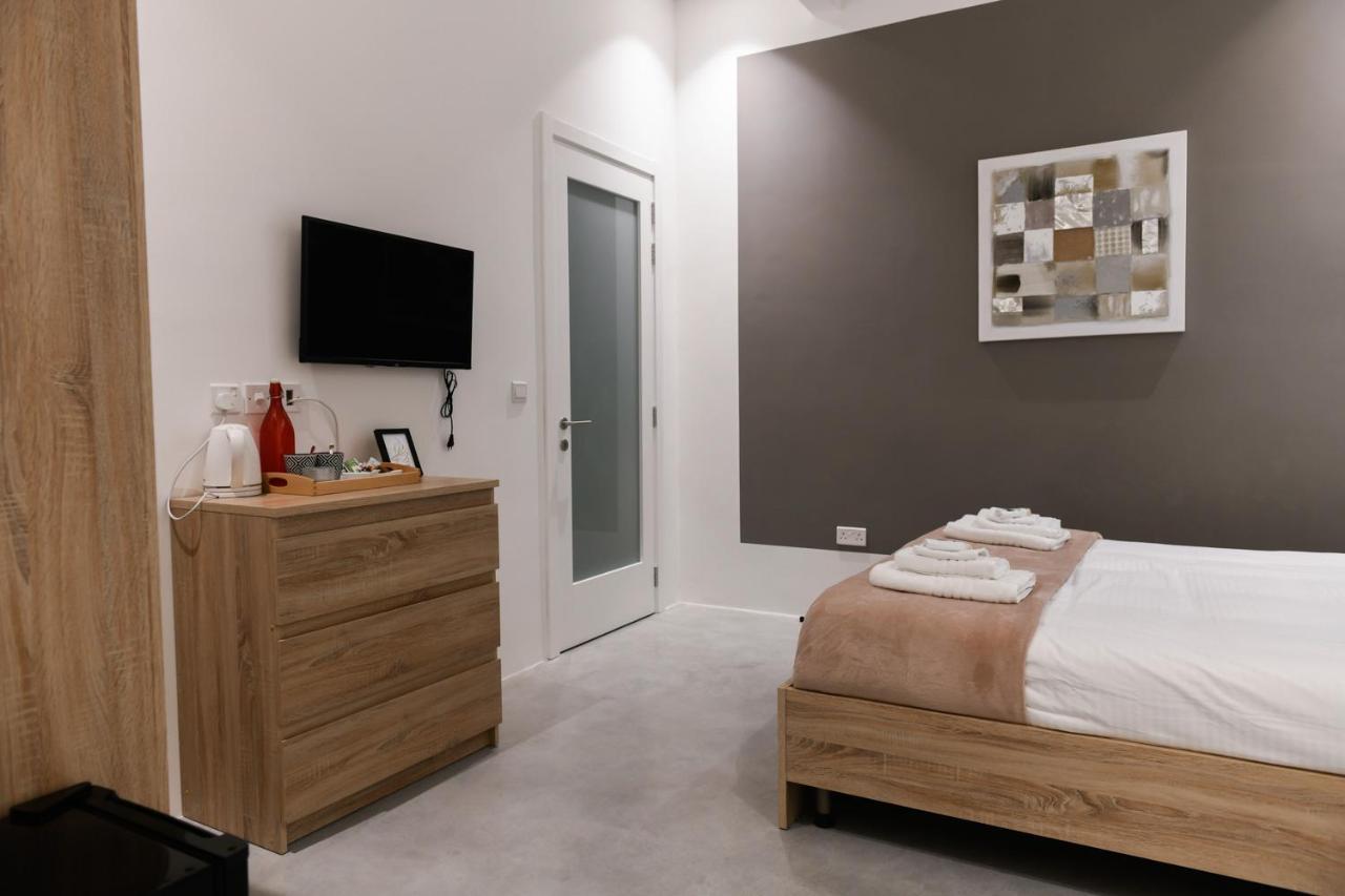 Privilege Suite Pieta Bagian luar foto