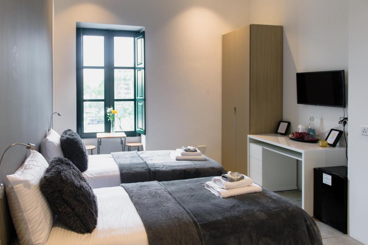 Privilege Suite Pieta Bagian luar foto